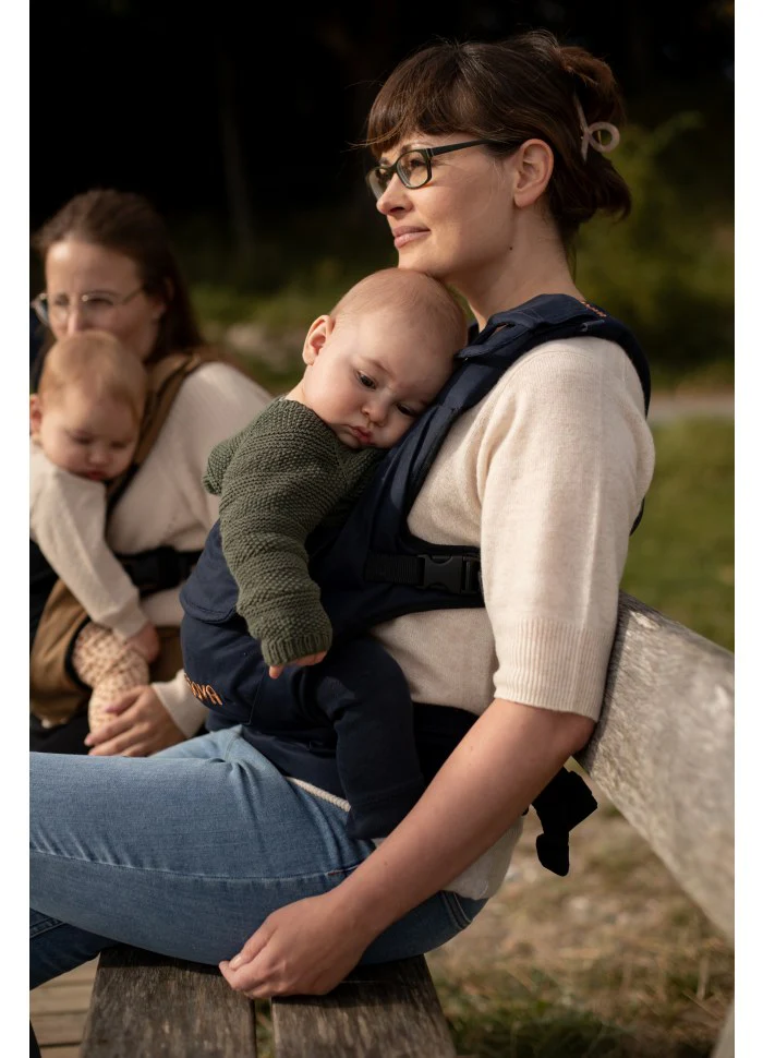 MOOVA Babytrage mit extra viel Bewegungsfreiheit - Image 15