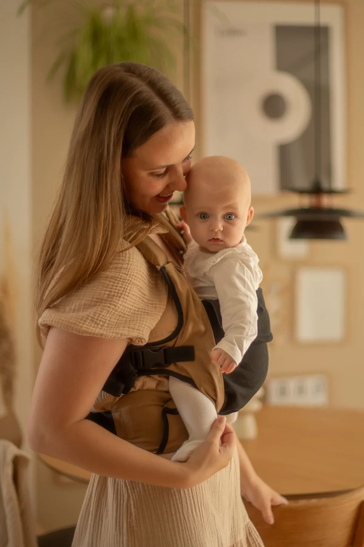 MOOVA Babytrage mit extra viel Bewegungsfreiheit - Image 4