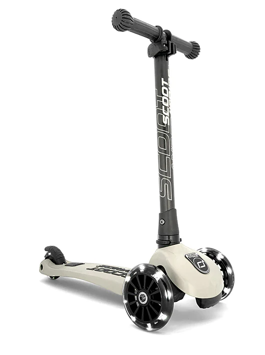 SCOOT & RIDE Highwaykick 3 LED - Image 10