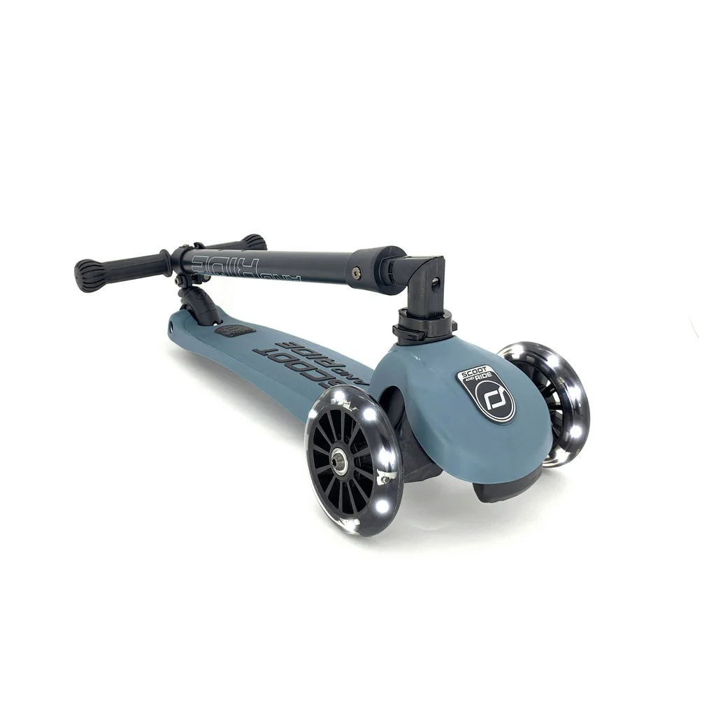 SCOOT & RIDE Highwaykick 3 LED - Image 5