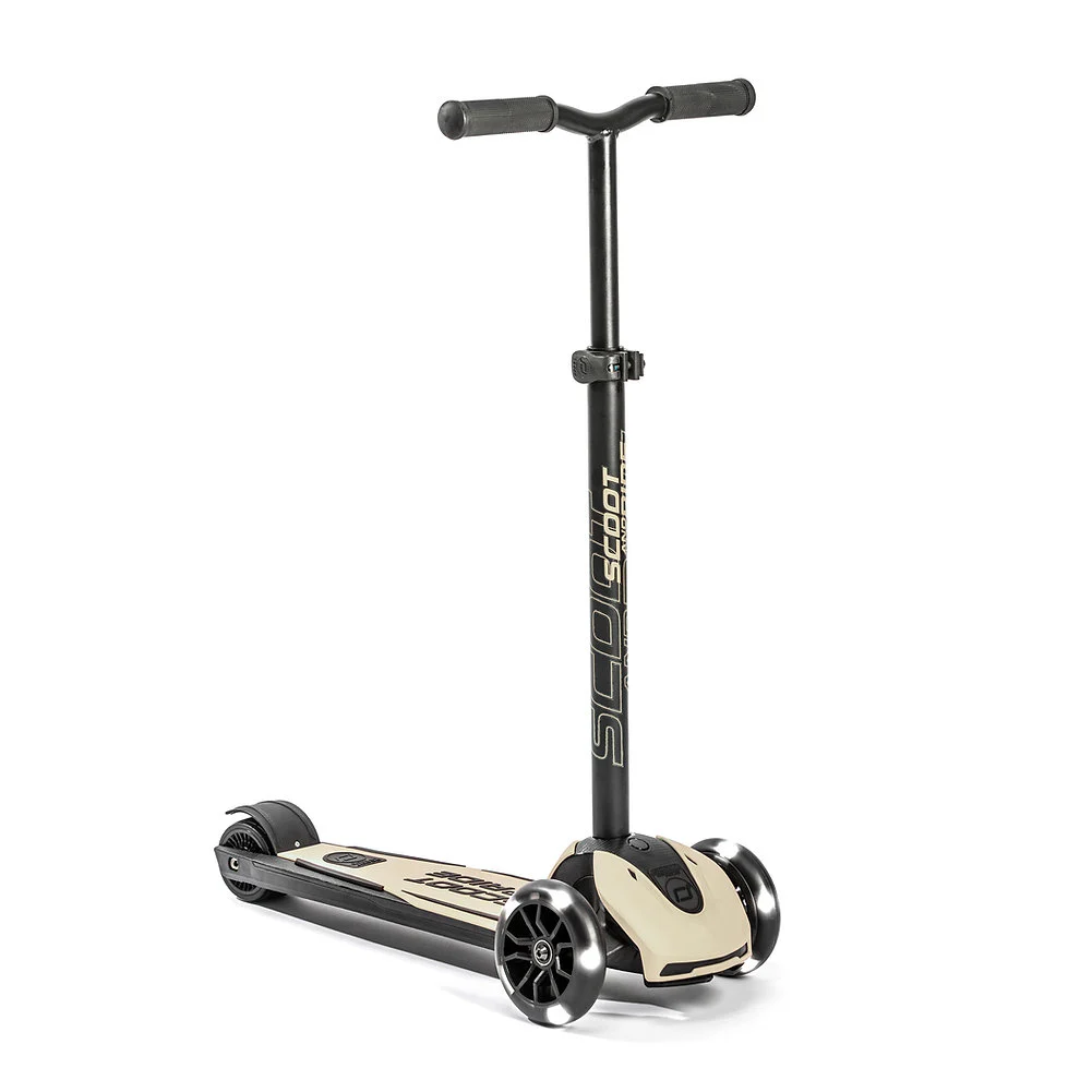 SCOOT & RIDE Highwaykick 5 LED - Image 6