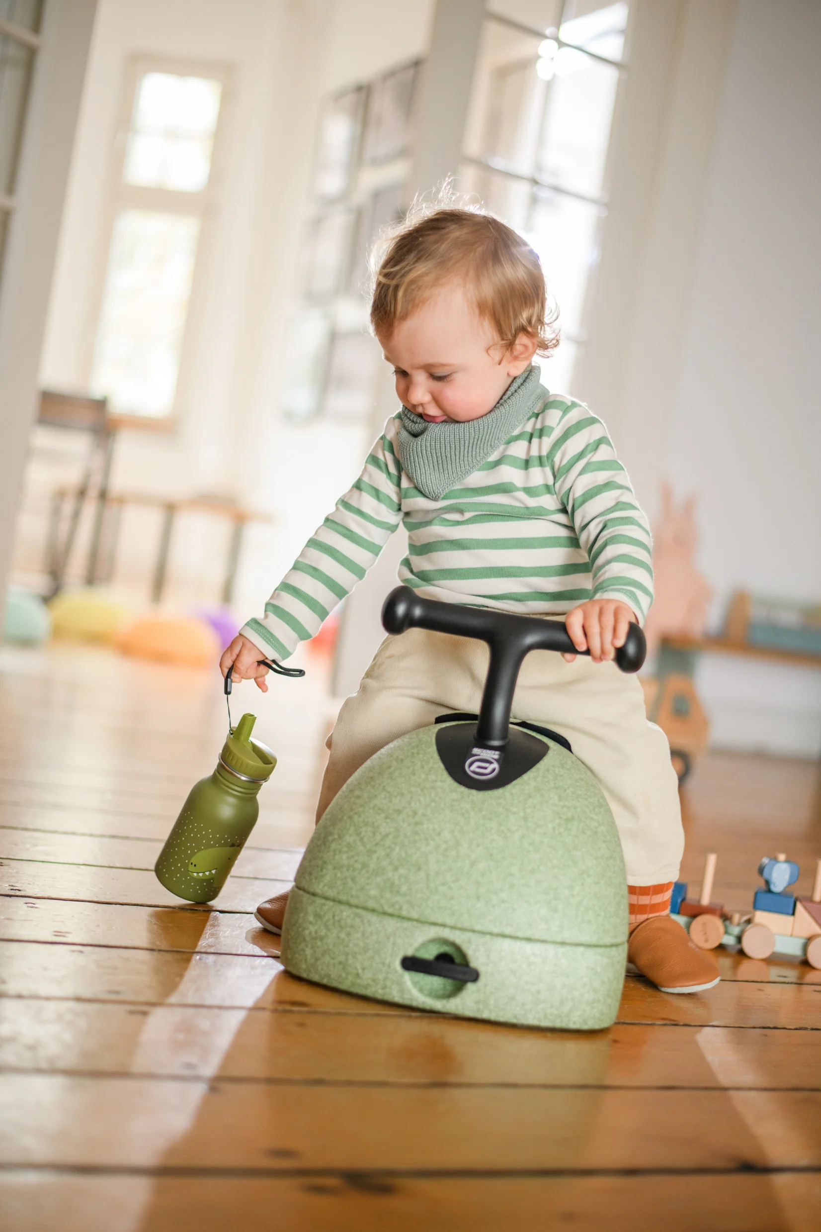 SCOOT & RIDE My First 3-in-1 Rutschfahrzeug für Kleinkinder - Image 17