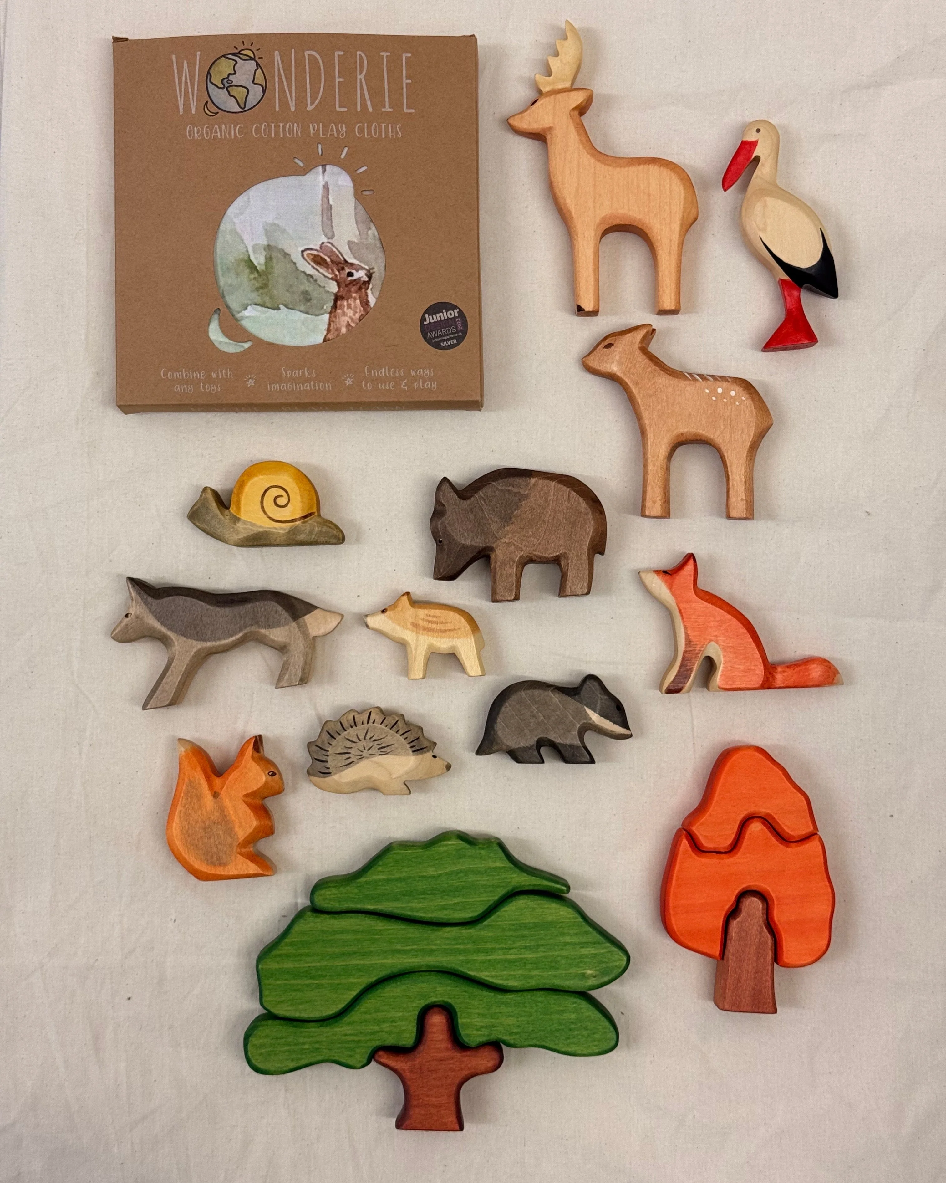 HOLZWALD Waldorfinspiriertes Spielset Wald und Wiese mit Holztieren und Spieltuch